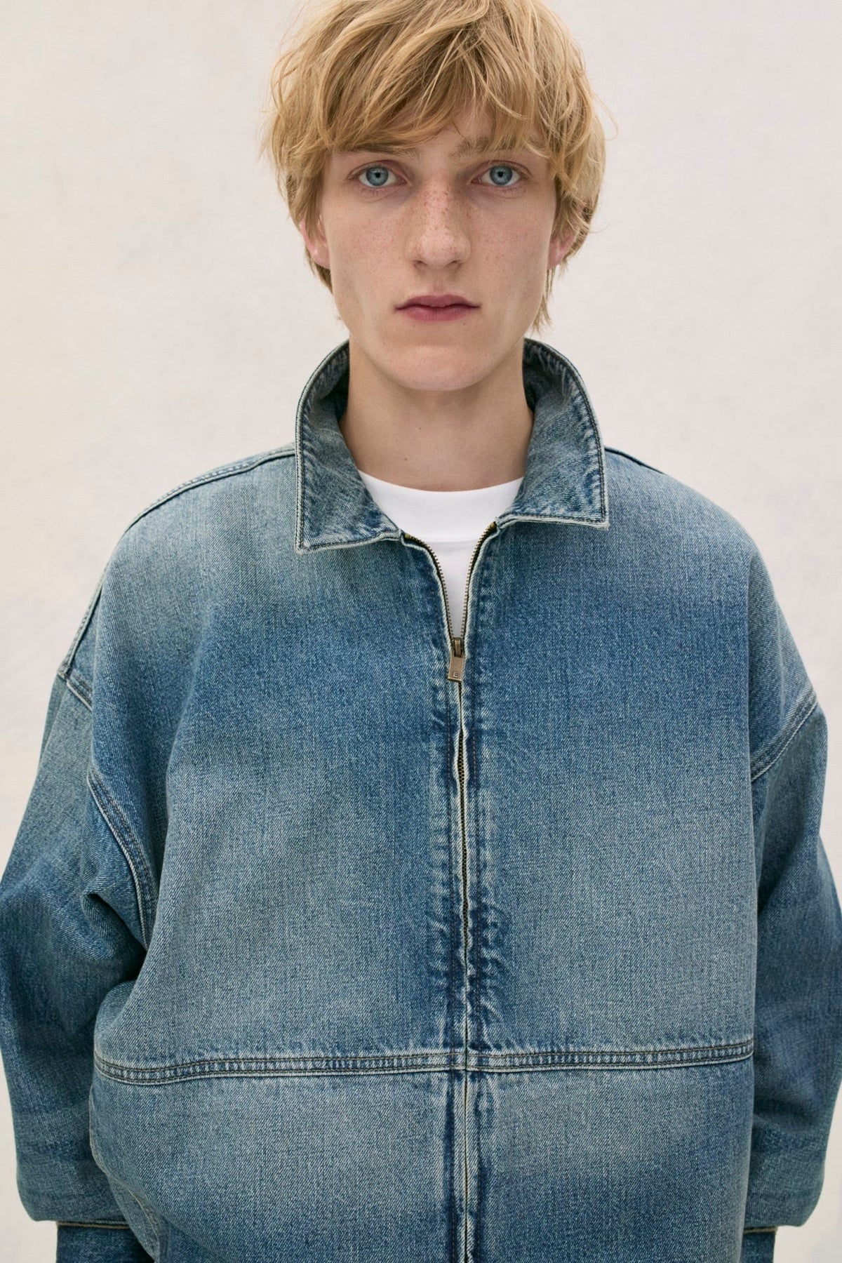 DENIM JACKET