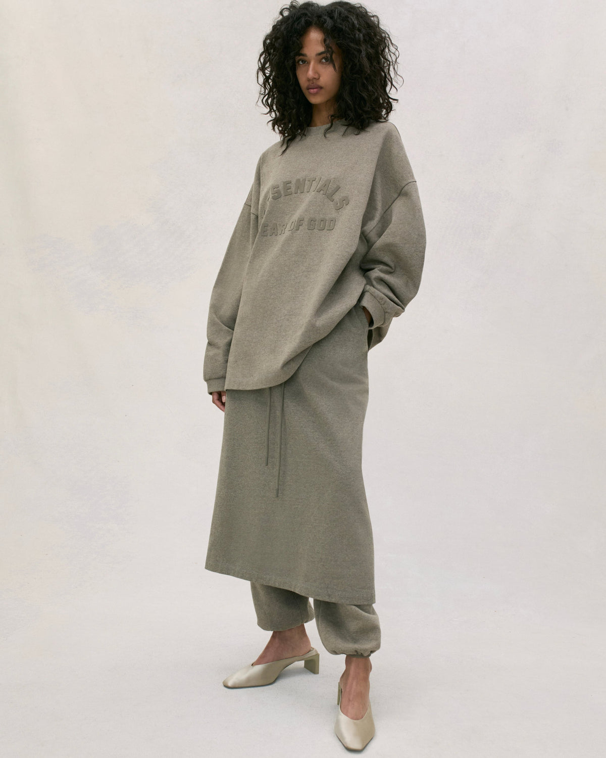 ESSENTIALS HEAVY L/S TEE