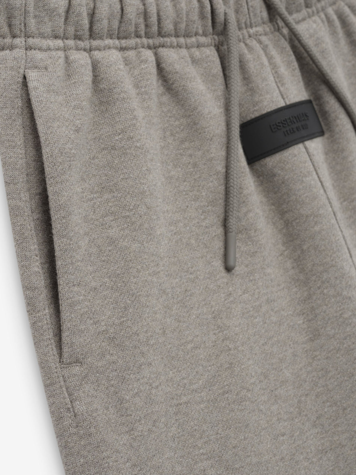 KIDS ESSENTIALS SWEATSHORT