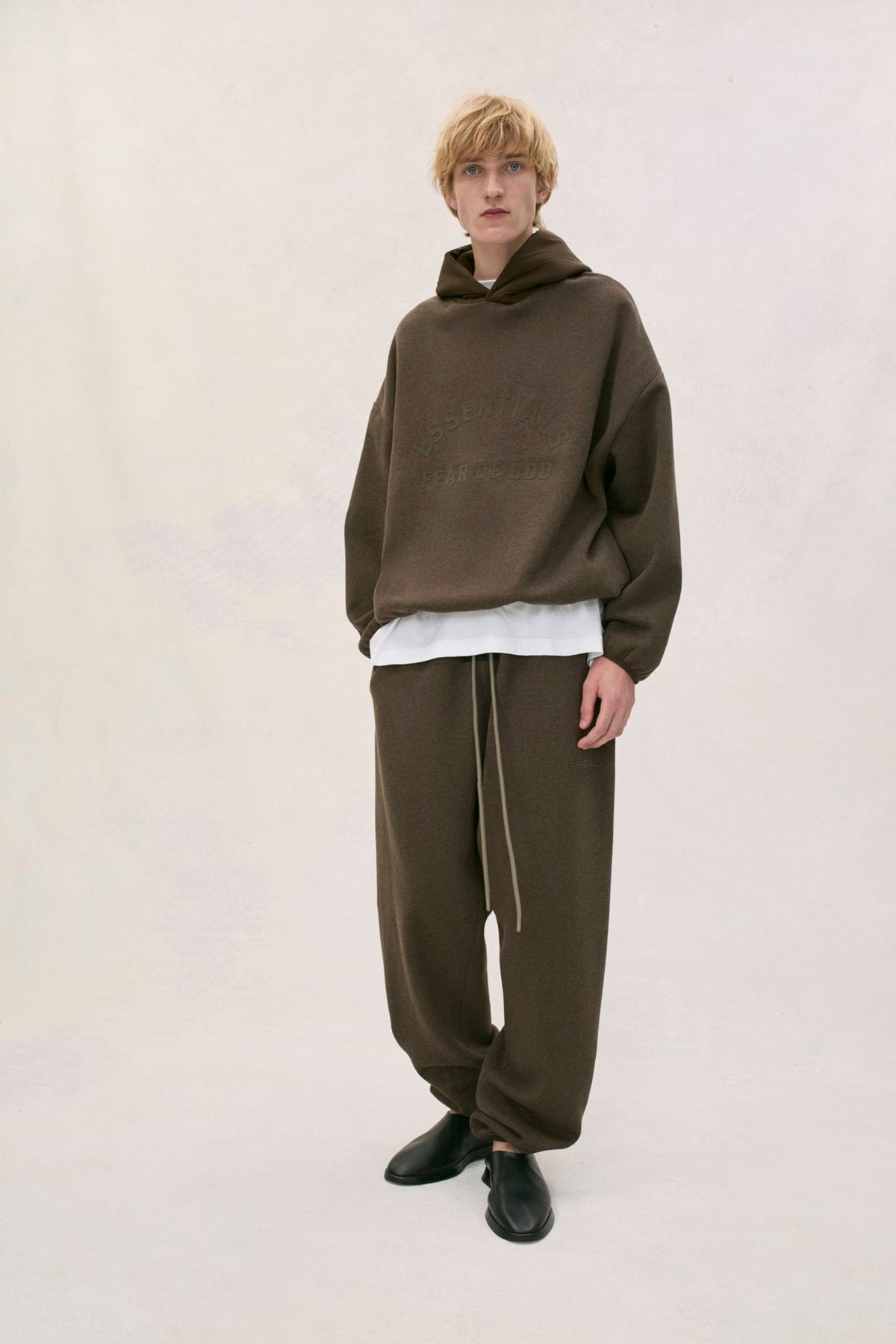 ESSENTIALS SWEATPANTS